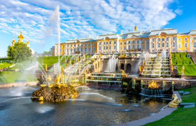 Экскурсия в Петергоф с посещением двух дворцов и Нижнего парка