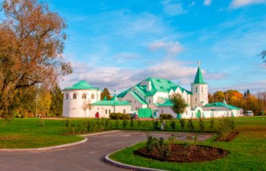 Экскурсия в Царское село с посещением Александровского дворца и Федоровского собора