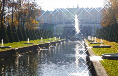 Петергоф: экскурсия в Большой Дворец