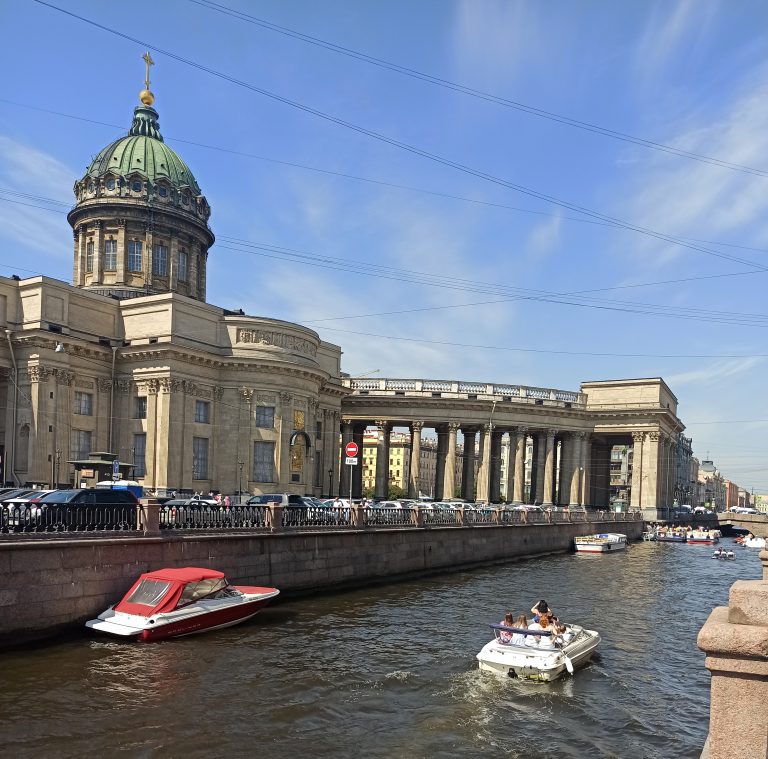 Автобусная экскурсия «Православные храмы Петербурга»