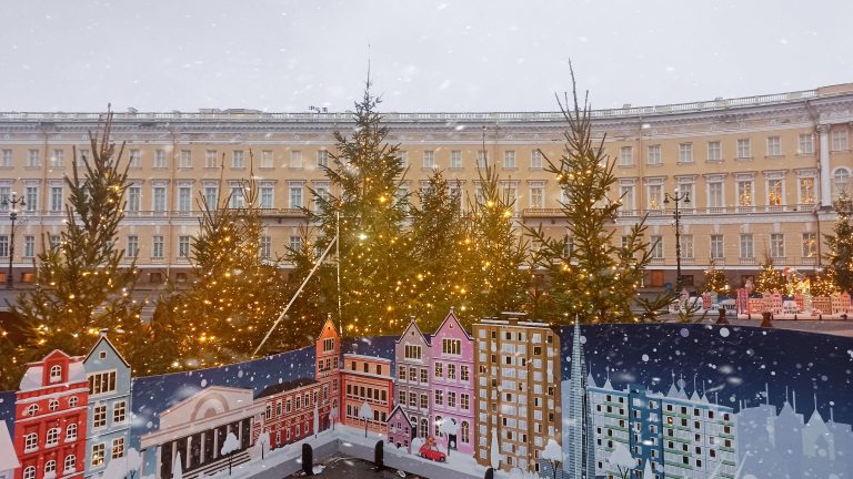 Тур «Новогодняя прогулка по Петербургу»