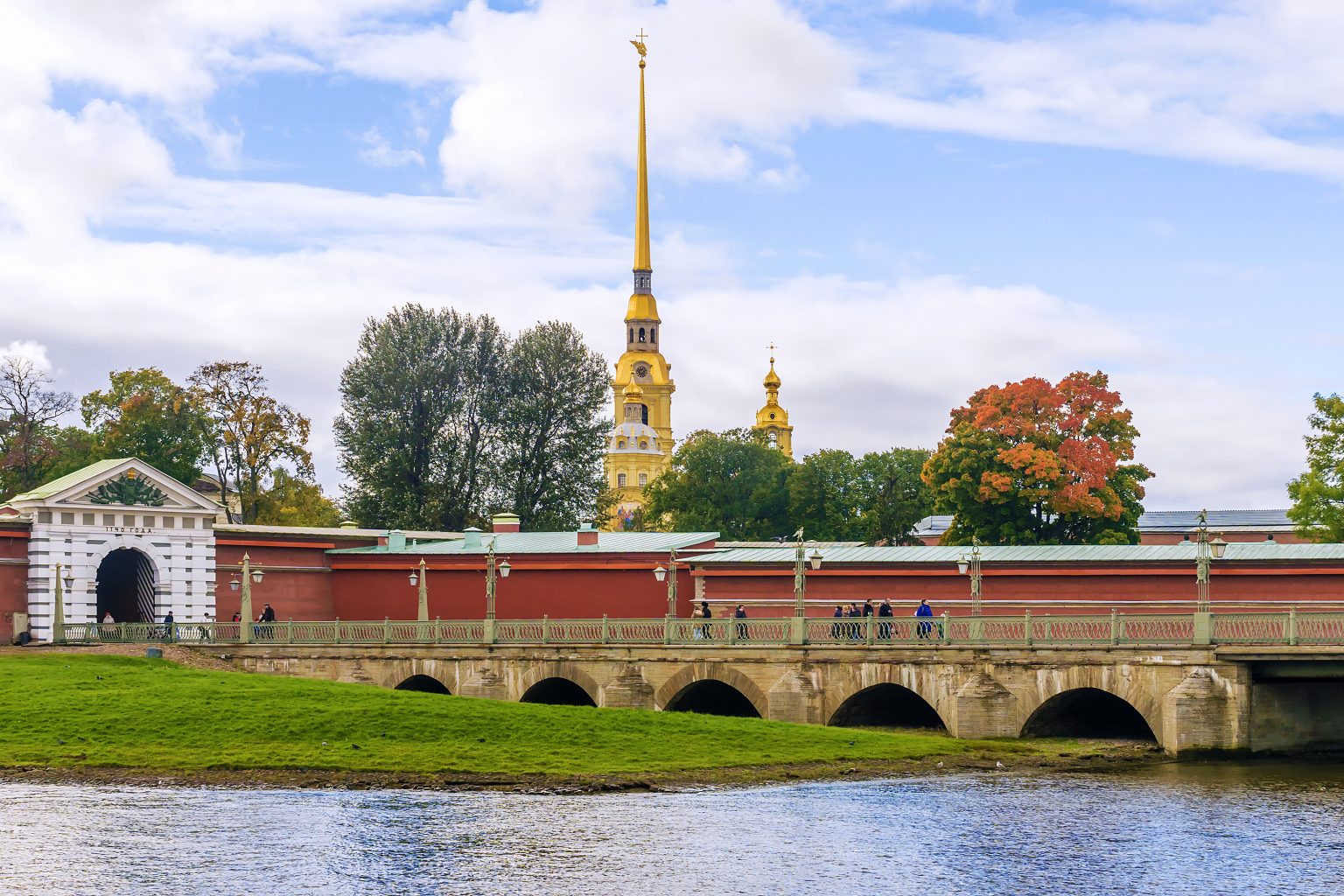 Уроки дает Петербург
